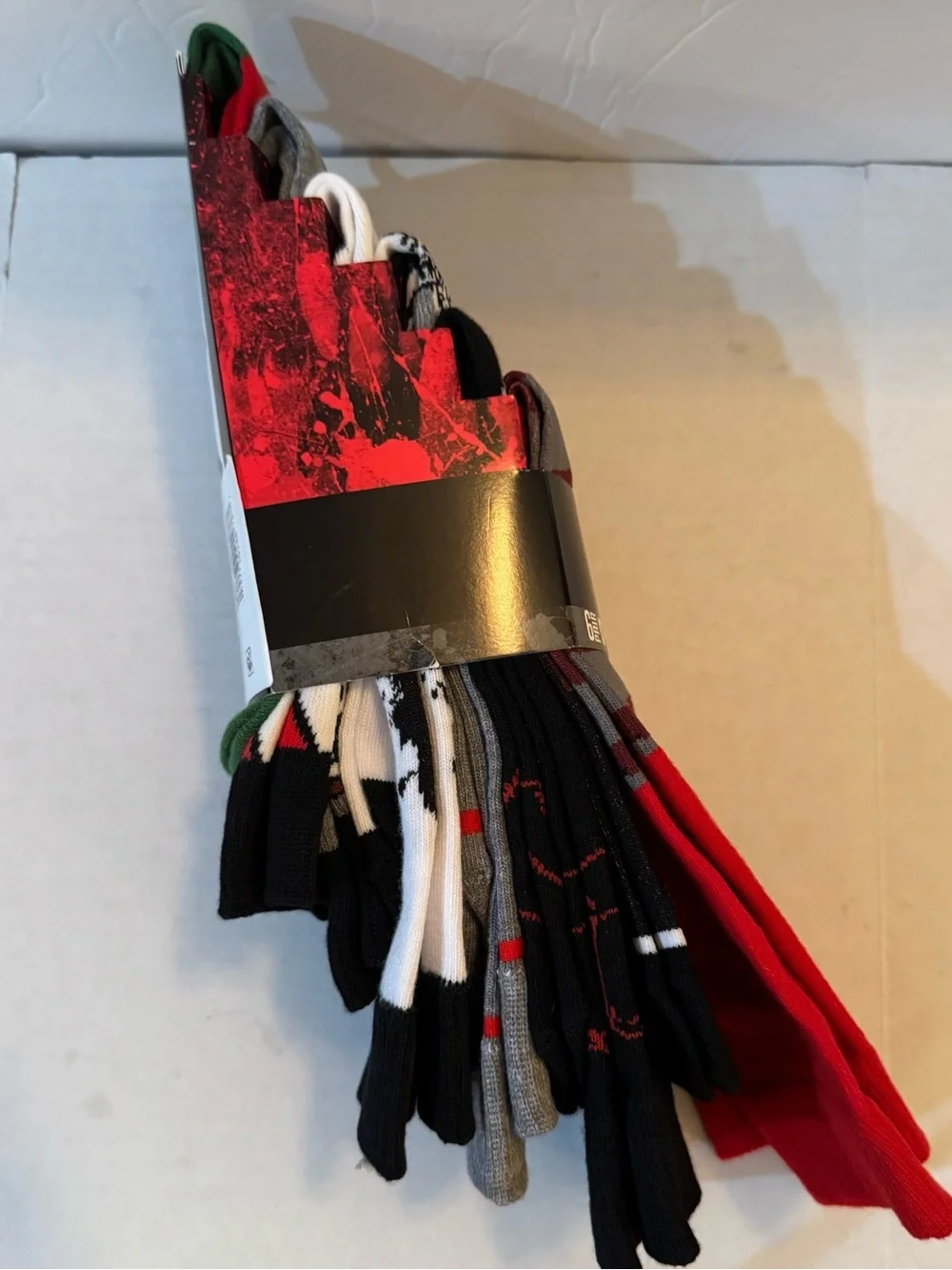 Freddy Vs Jason Crew Socks, 6-Pack